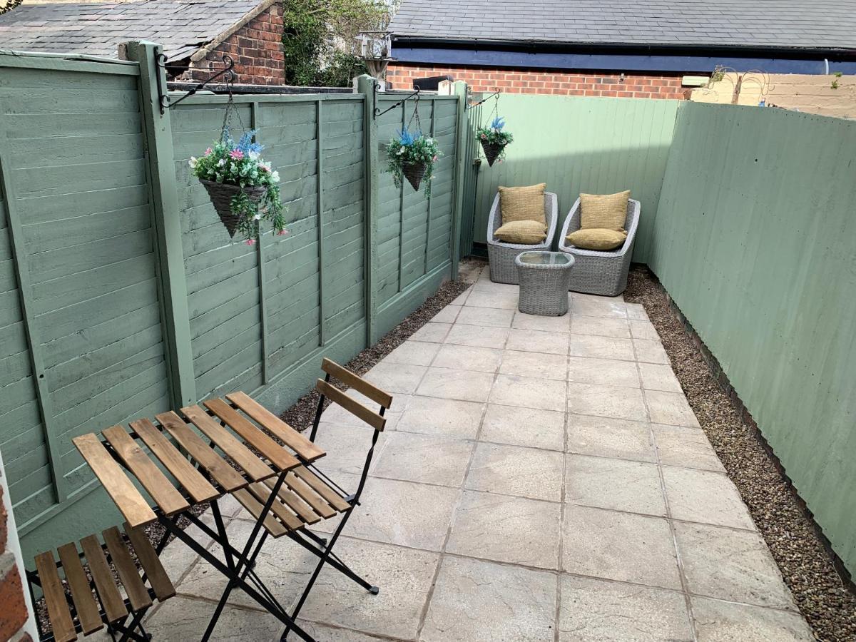 Contemporary & Chic Inner Terrace 5 Mins From Barnsley Town Centre 外观 照片