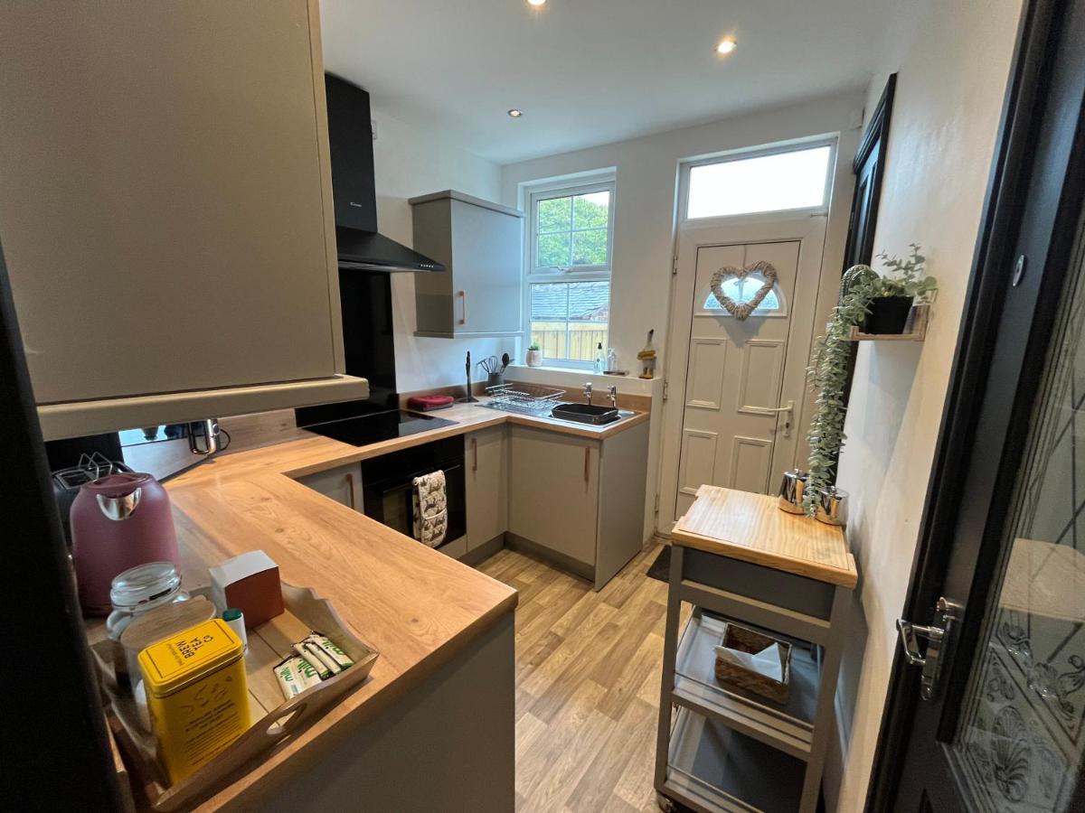 Contemporary & Chic Inner Terrace 5 Mins From Barnsley Town Centre 外观 照片